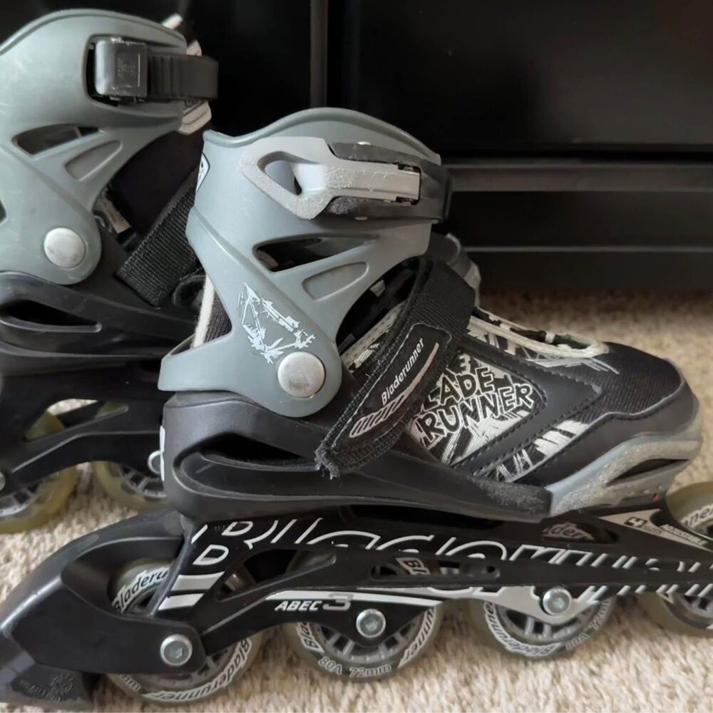 Bladerunner Phoenix G Inline Skates Youth Adjustable Size 1-4 Black Rollerblade